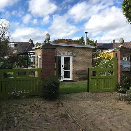 Holiday home De Tuinkamers *